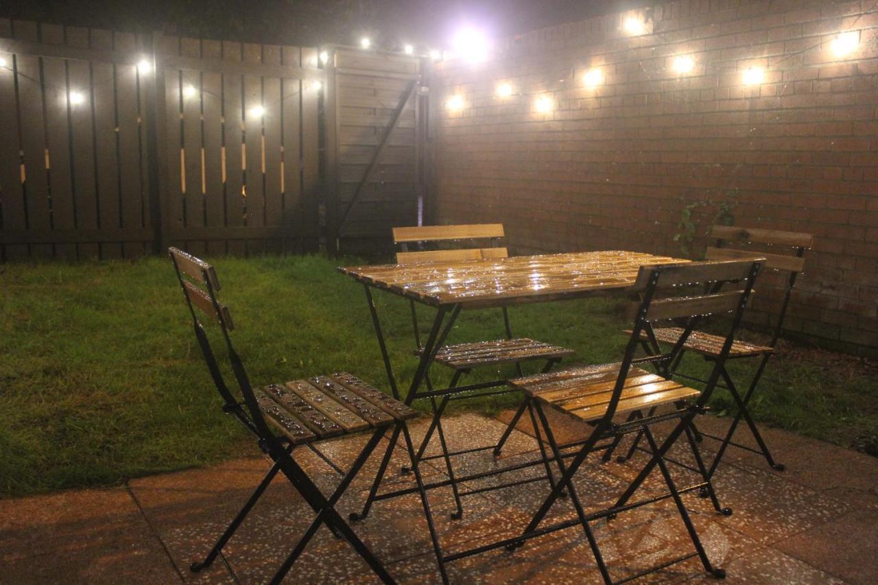 Peaceful House In The Heart Of Glasgow City, Close To Queen Elizabeth Hospital And Govan Subway, Free Private Parking エクステリア 写真